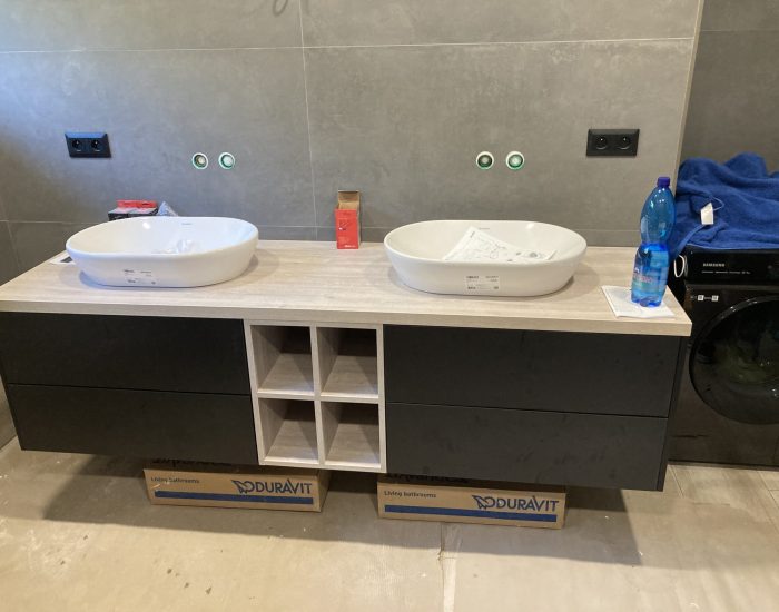 Skříňka pod umyvadla