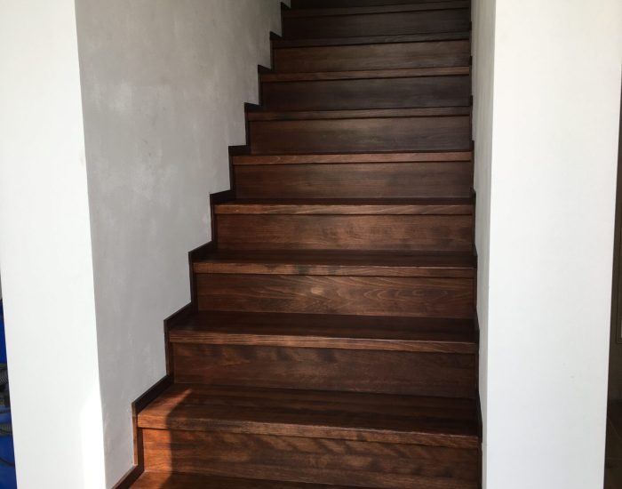 Obložení schodiště masiv