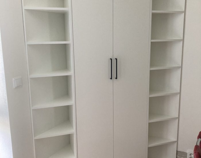 Vestavná potravinová skříň