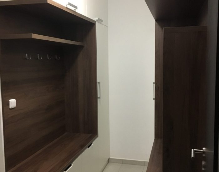 Předsíňová stěna