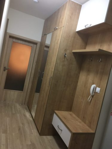 Předsíňová stěna